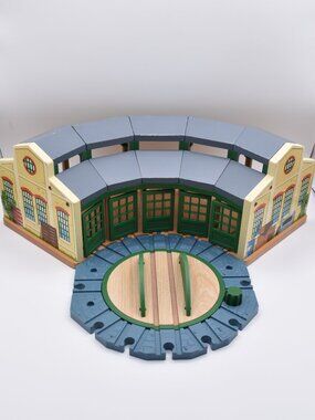 Roundhouse Tidmouth Shed w/5 Stalls Wooden Railway Thomas & Friends Train Engine